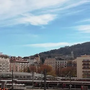 -- Le Sanctuaire, A 50 Metres De La Gare -- Annecy